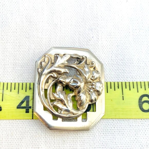 Jewelry - Picture 6 of 7